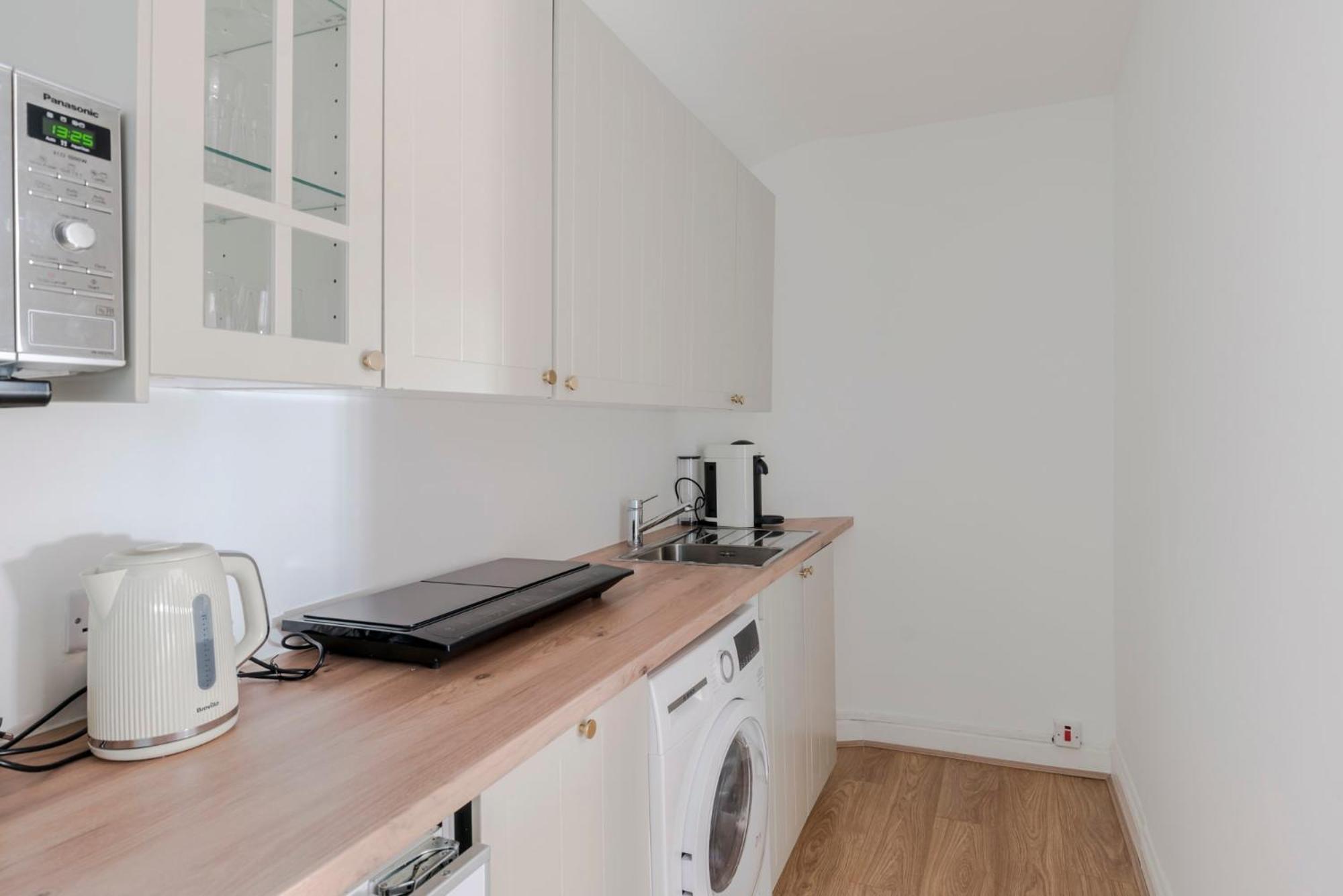 Wonderland - Fitzrovia - By Frankie Says Apartamento Londres Exterior foto